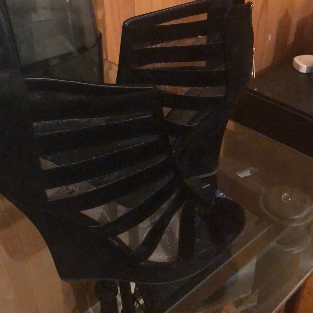 Brand new black wedges